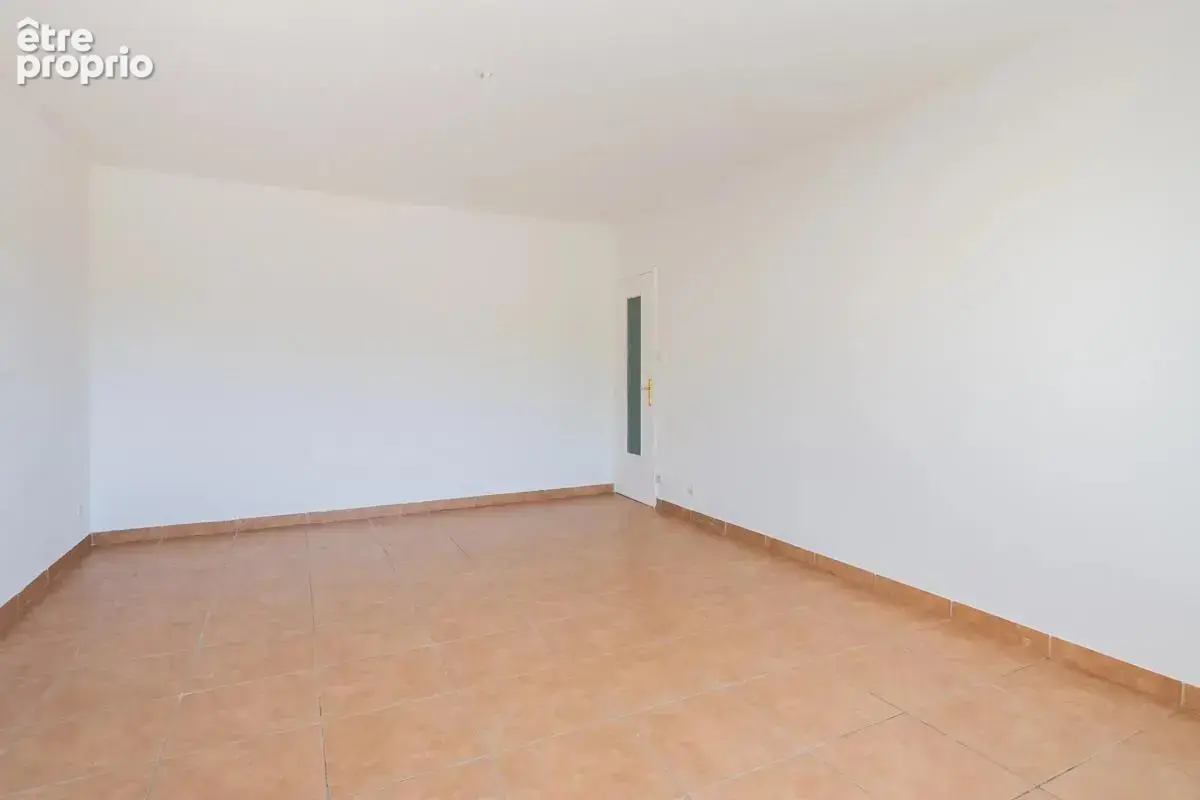 Appartement de 3 pièces de 79 m² situé à Marseille - photo 5