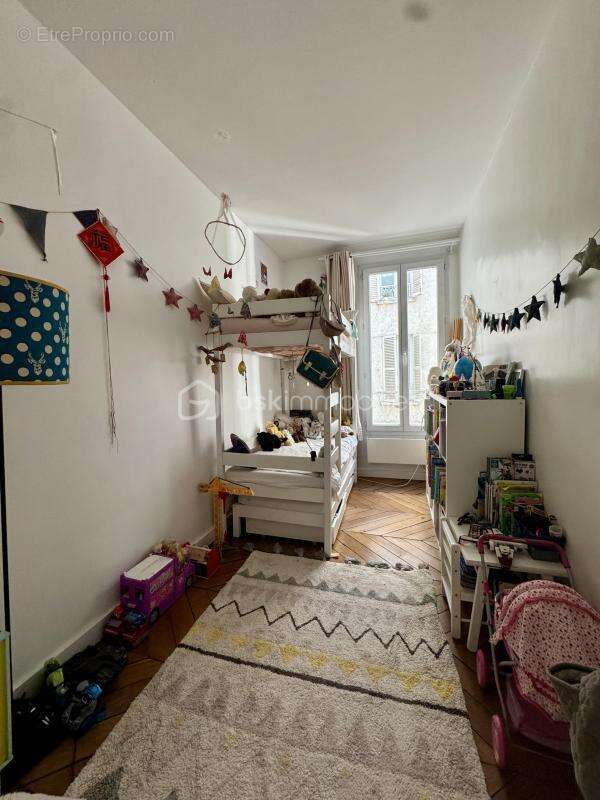 Appartement à PARIS-9E