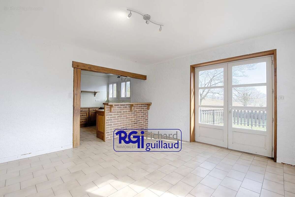 Maison à LE PASSAGE