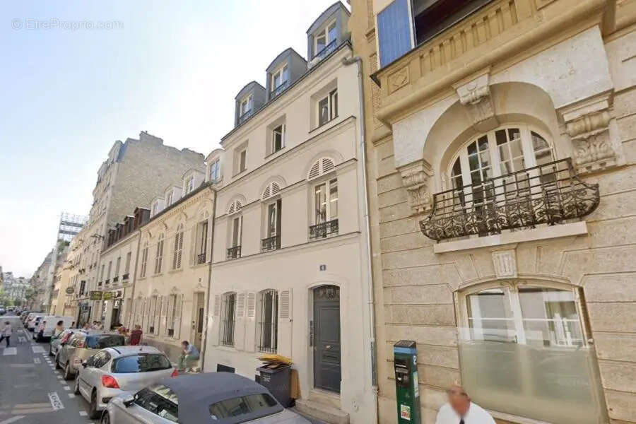 Commerce à PARIS-17E