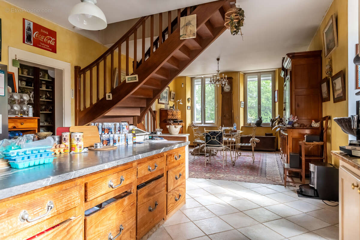 Maison à LES TOURREILLES