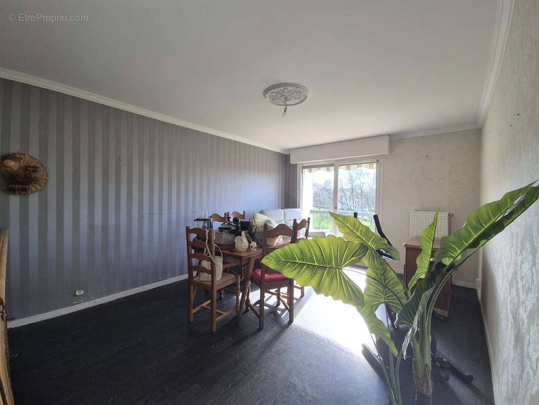 Appartement à SABLE-SUR-SARTHE