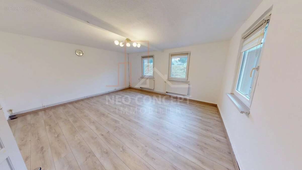 Maison à NEEWILLER-PRES-LAUTERBOURG