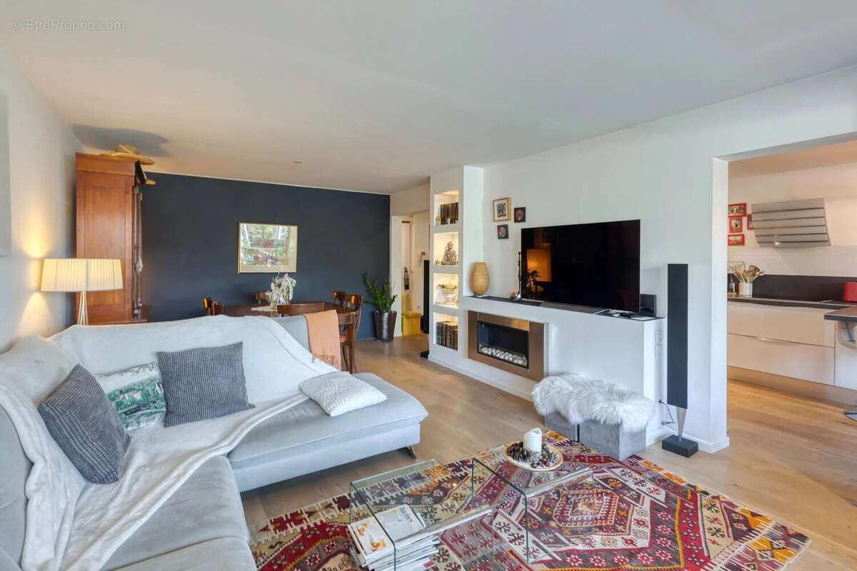Appartement à MEYLAN