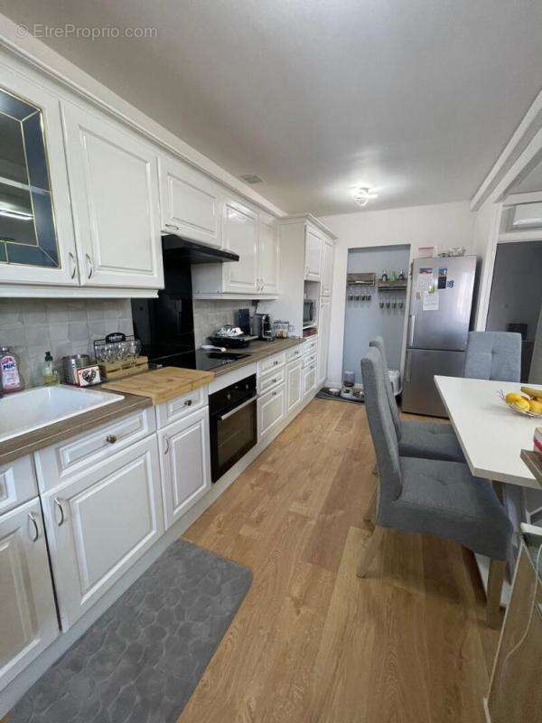 Appartement à MARSEILLE-9E