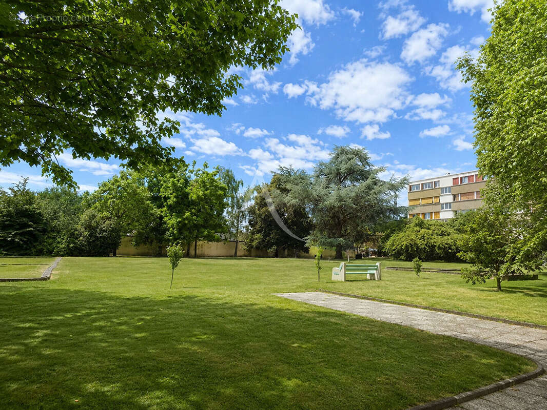 Appartement Neuilly Sur Marne 4 pièce(s) - photo 12