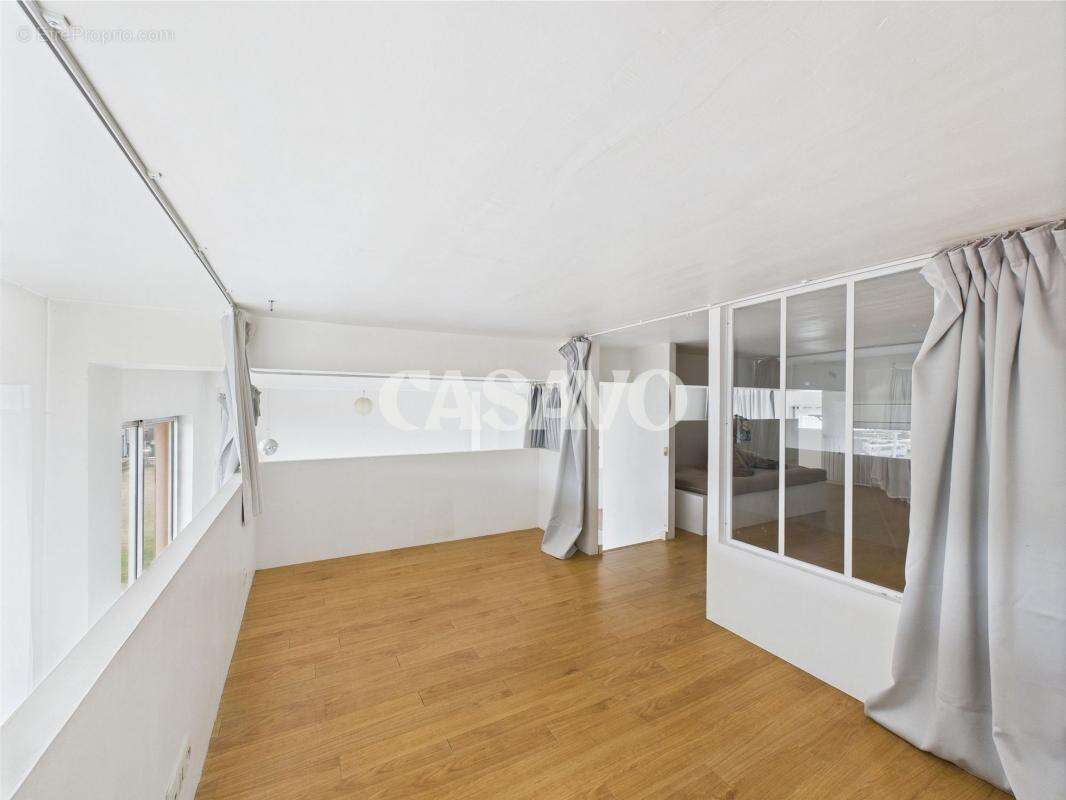 Appartement à IVRY-SUR-SEINE