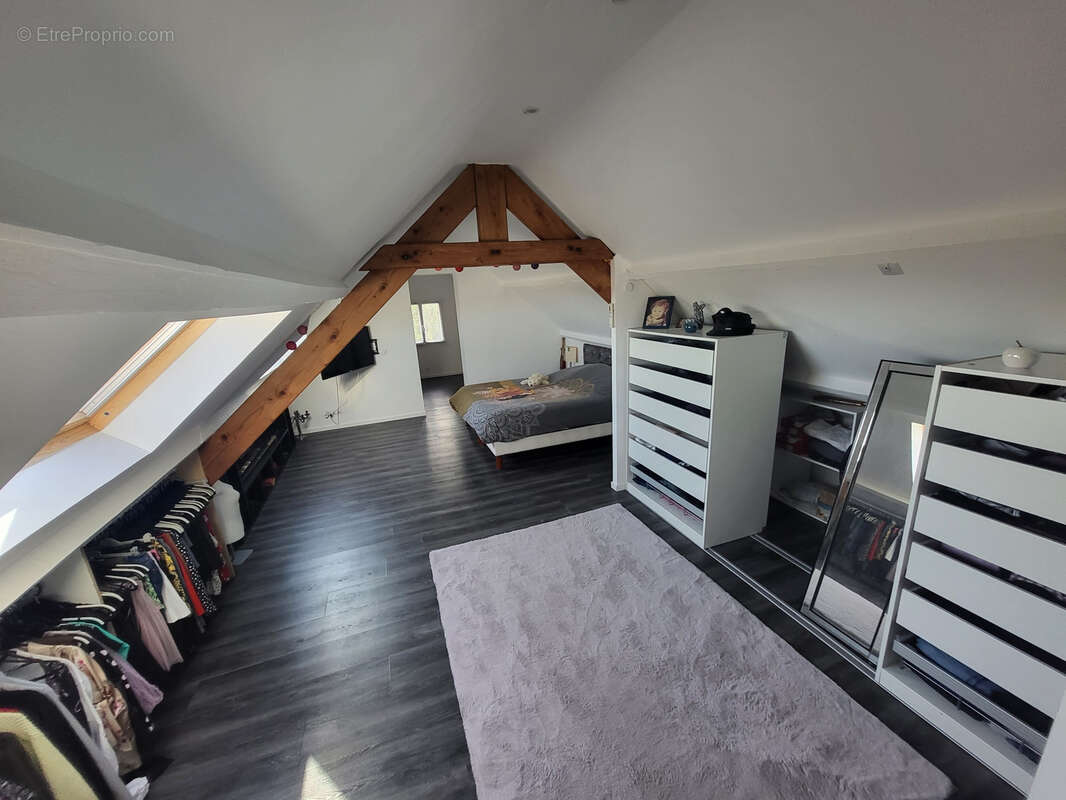 Maison à VILLETHIERRY