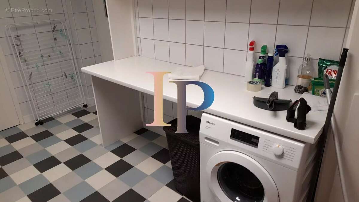 Maison à LA CLAYETTE