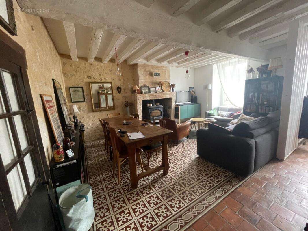 Maison à MAUVES-SUR-HUISNE