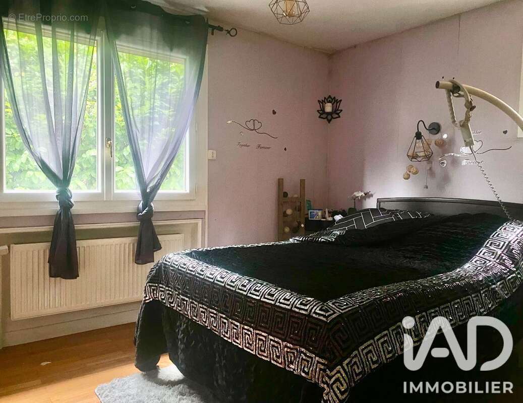 Maison 182 m² à Bourgoin-Jallieu  - photo 7
