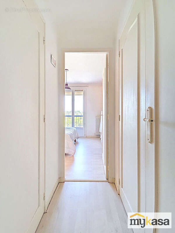 Appartement à PORT-DE-BOUC