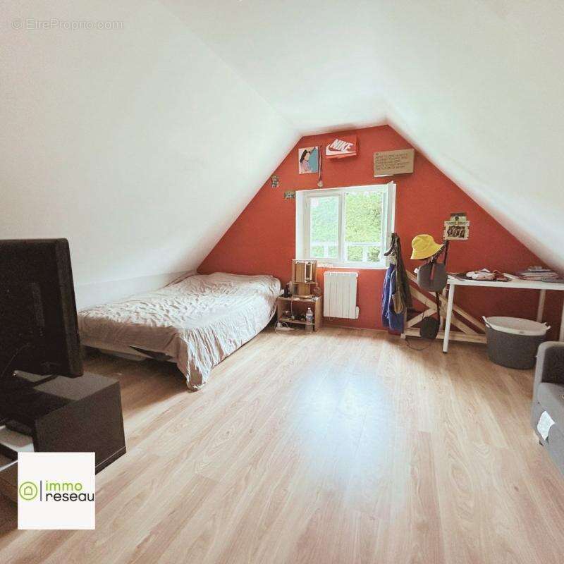 Maison à DOUVILLE-EN-AUGE