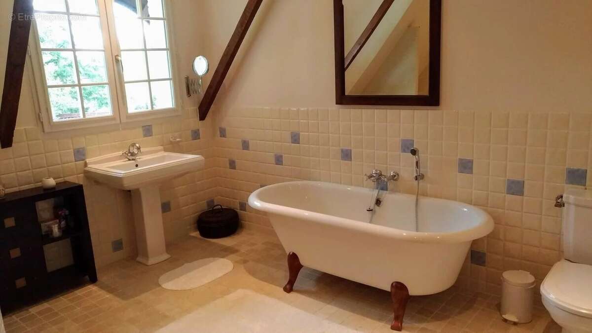 Maison à LES LOGES-EN-JOSAS