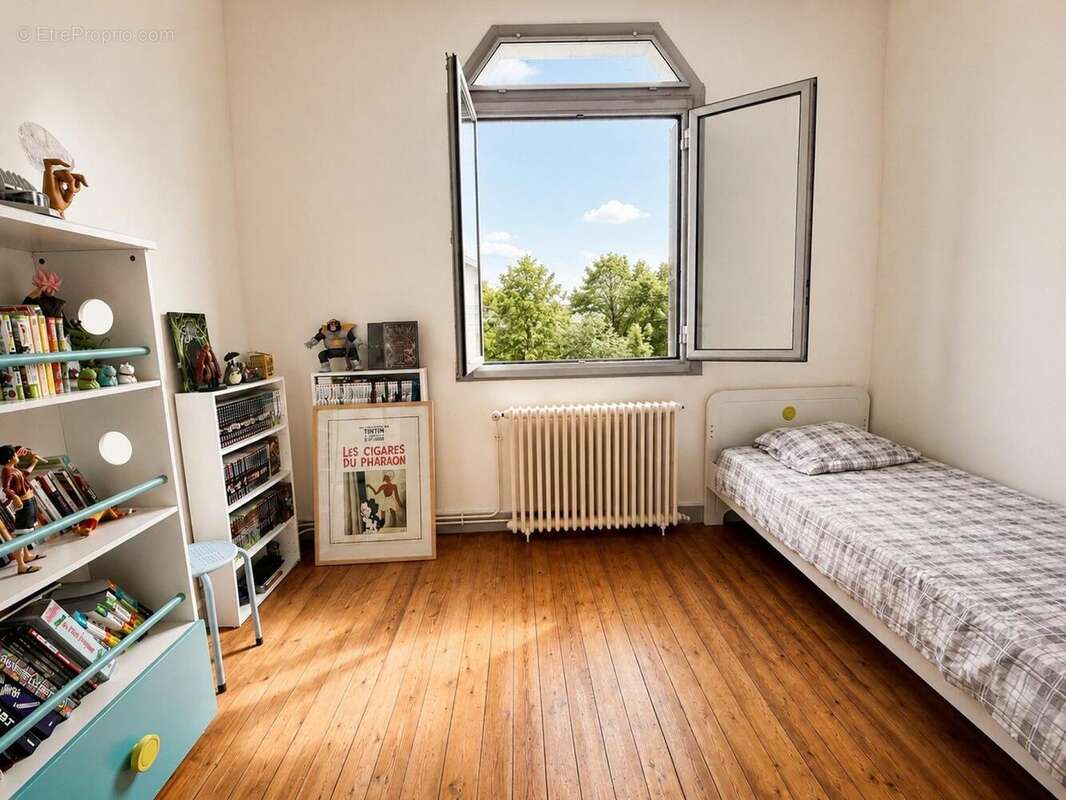 Photo 6