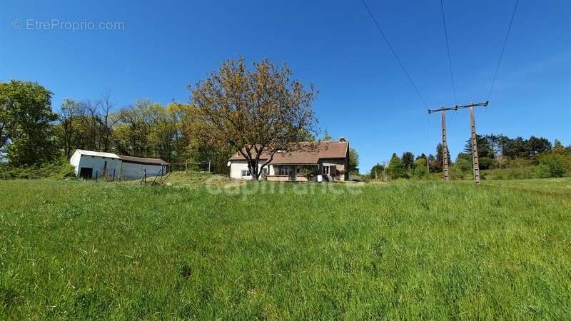 Maison à CHAMPAGNEY