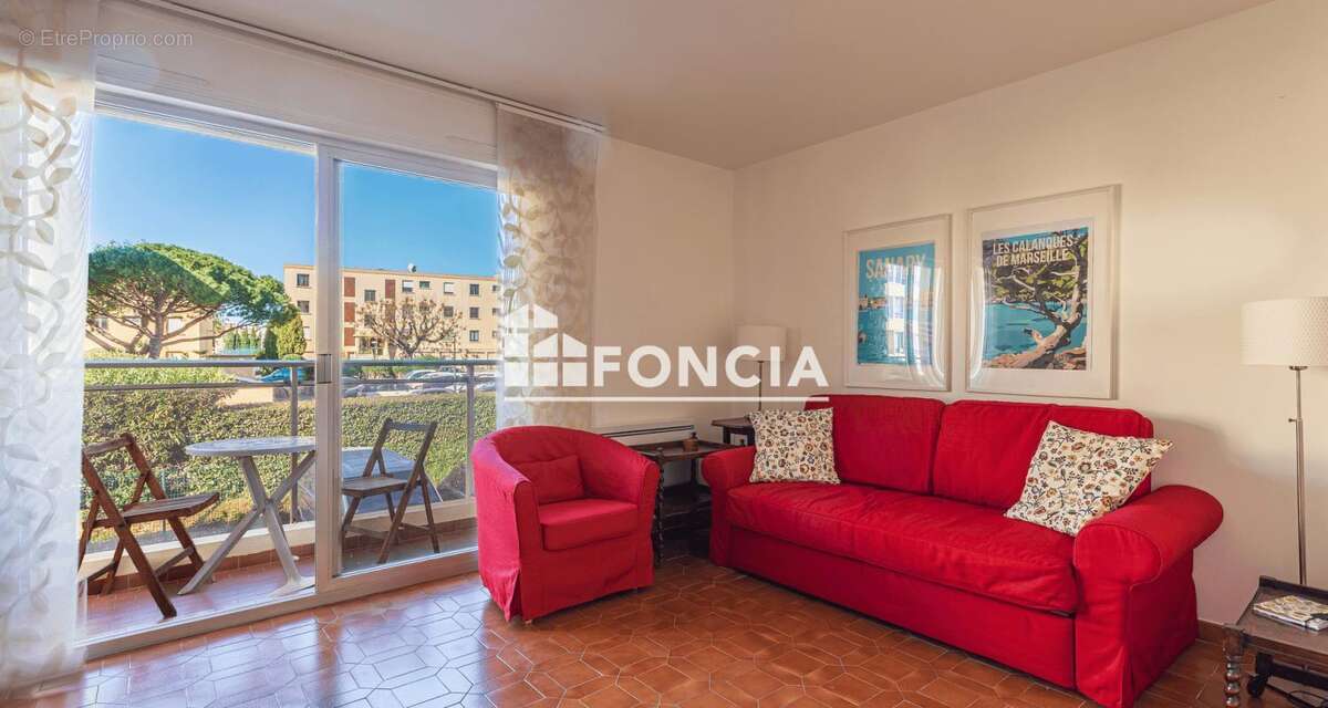 Appartement à SIX-FOURS-LES-PLAGES