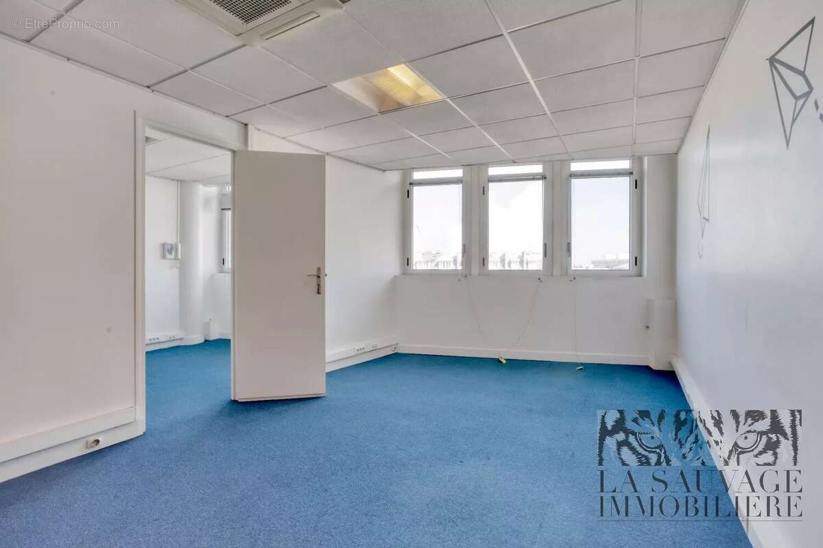 Commerce à NEUILLY-SUR-SEINE