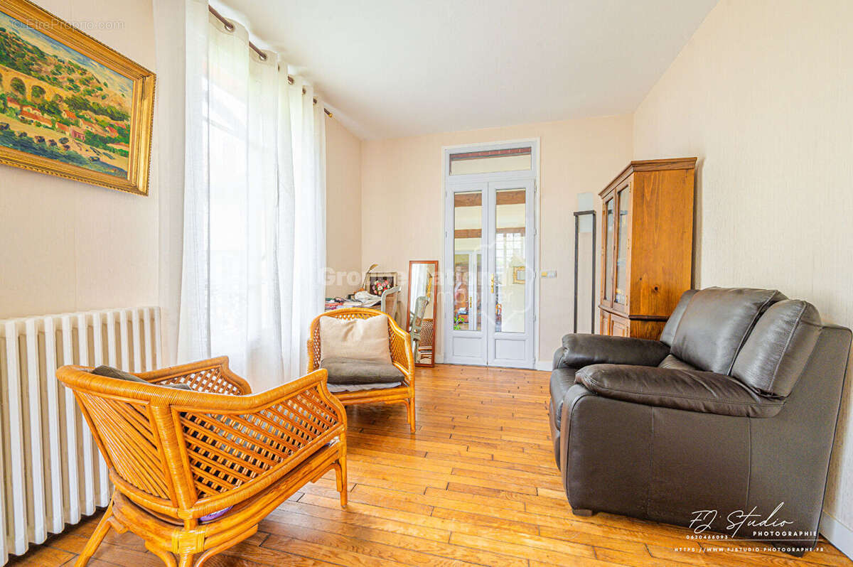 Maison à SAINT-LEU-LA-FORET