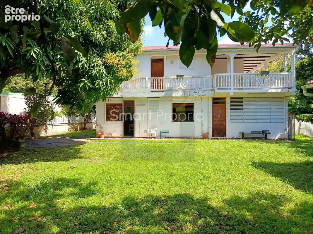 Maison à BASSE-TERRE