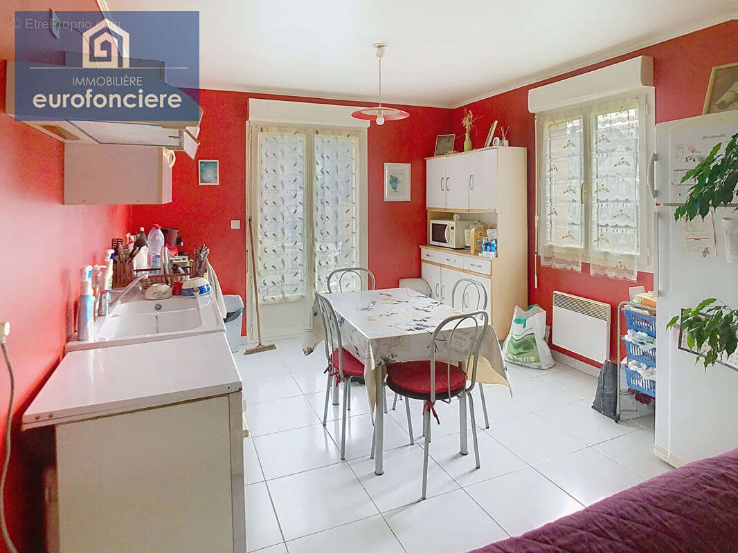 Maison à AIX-EN-OTHE