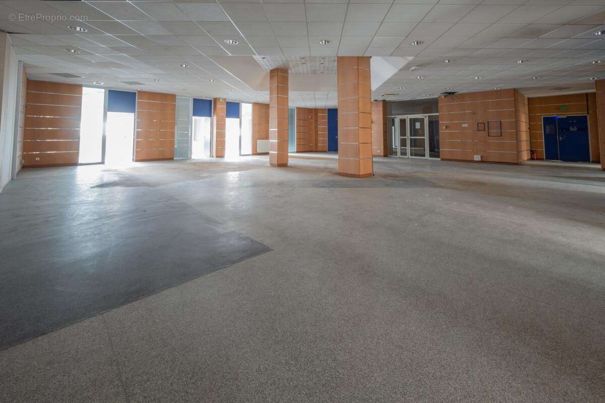 Commerce à ALBERTVILLE