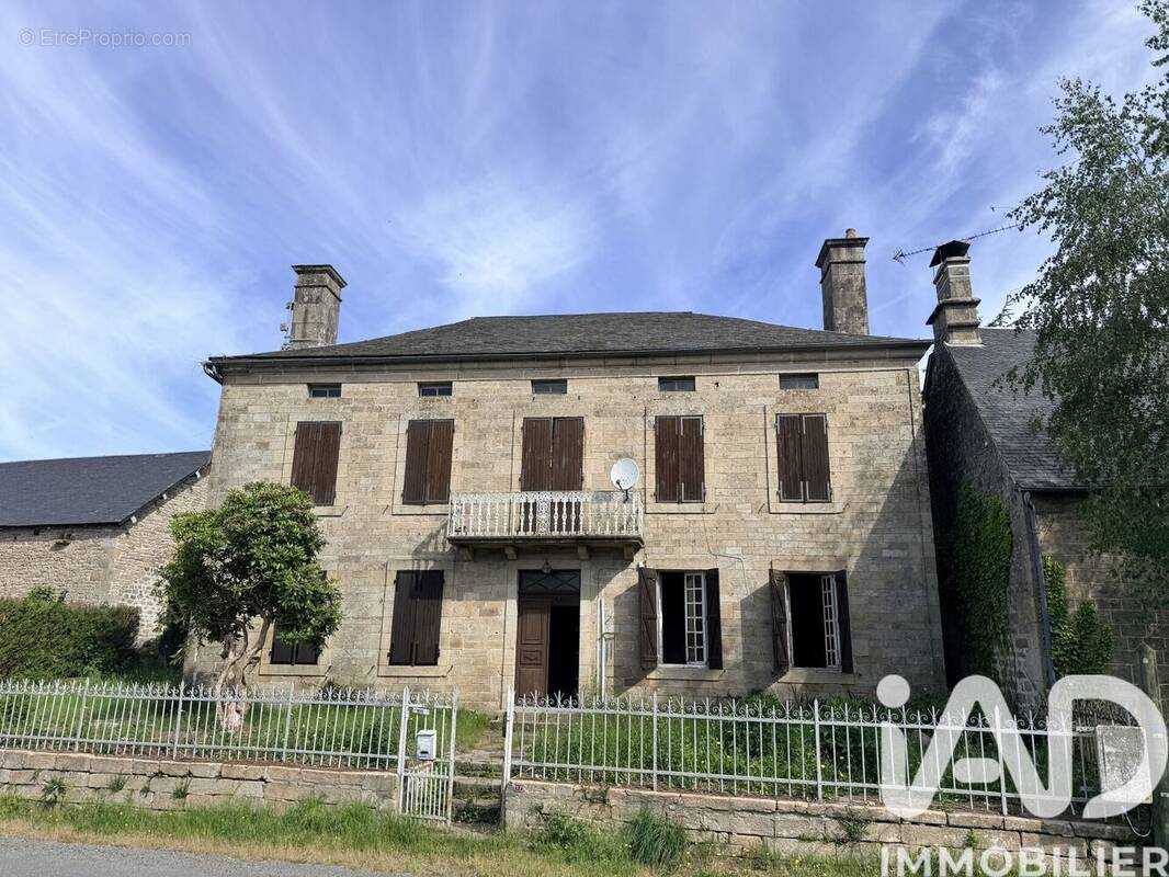 Photo 1 - Maison à PEROLS-SUR-VEZERE