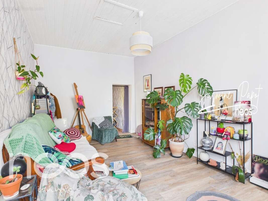 Maison à SAUZE-VAUSSAIS