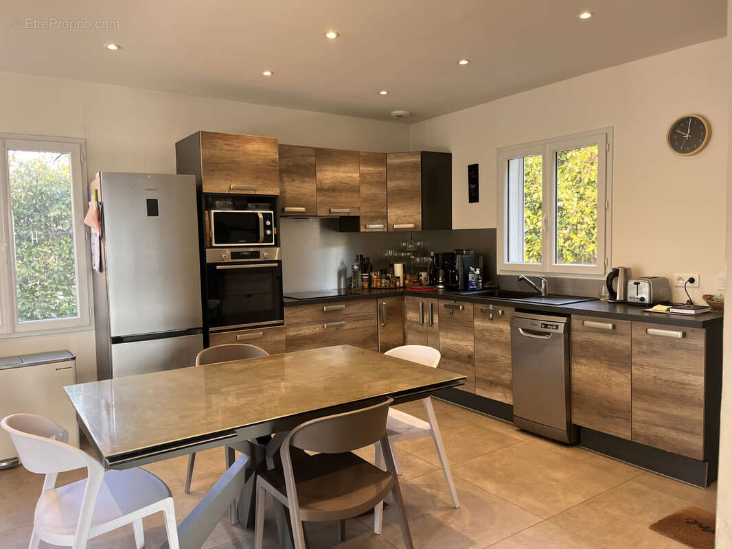 Maison à SAINT-VALLIER-DE-THIEY