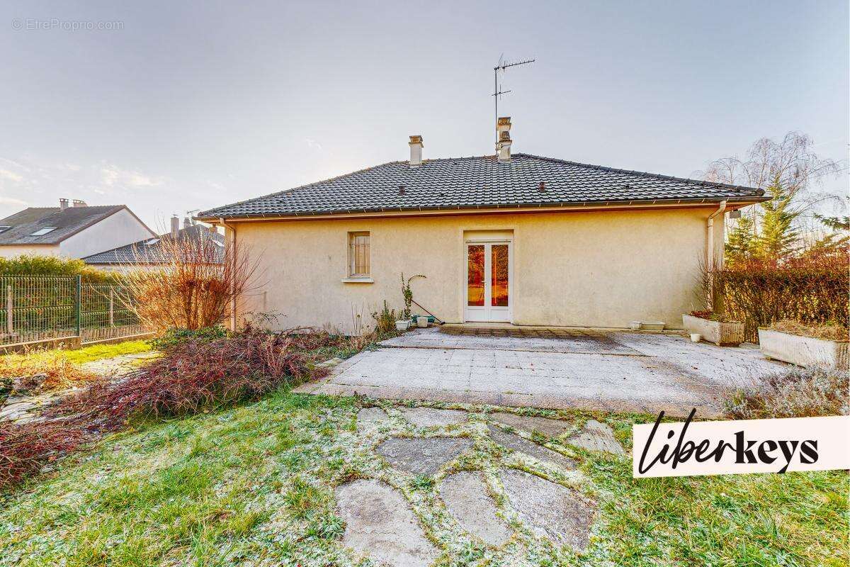 Maison  familiale de plain-pied à Dampmart ! - photo 2