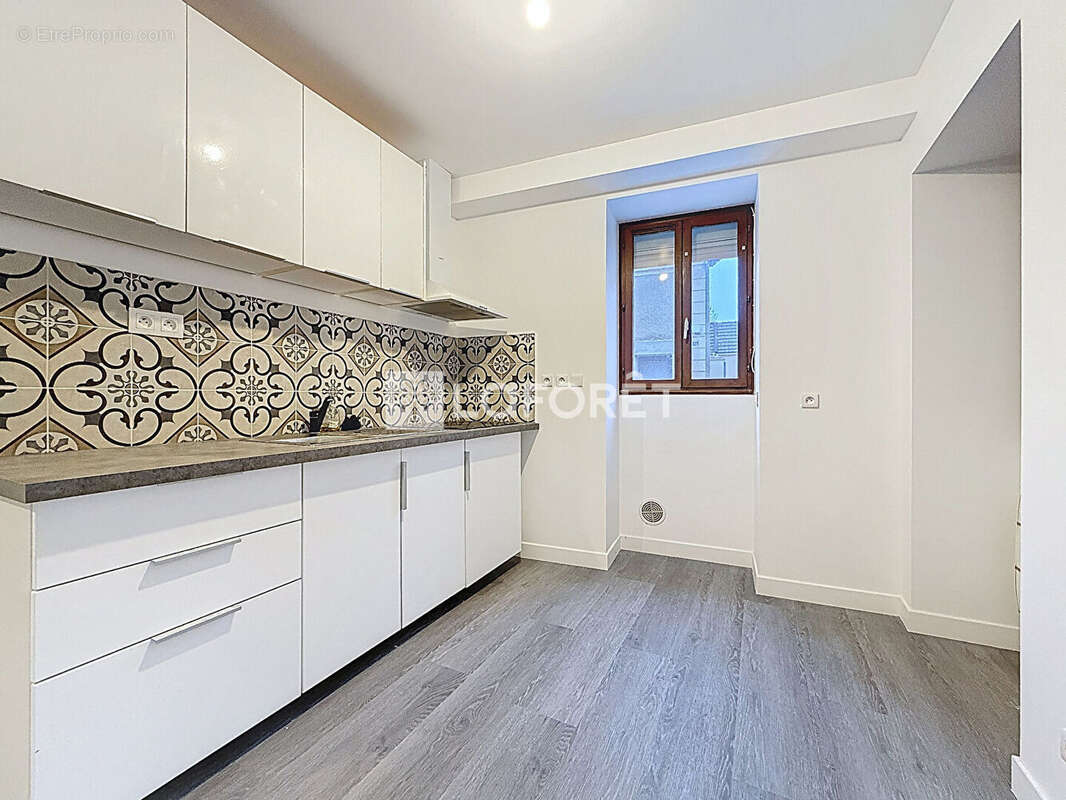 Appartement à LIEUSAINT