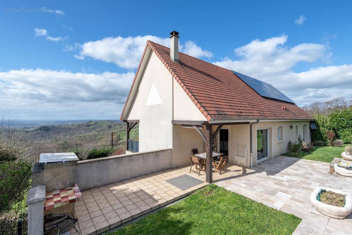 Maison à ESTAL