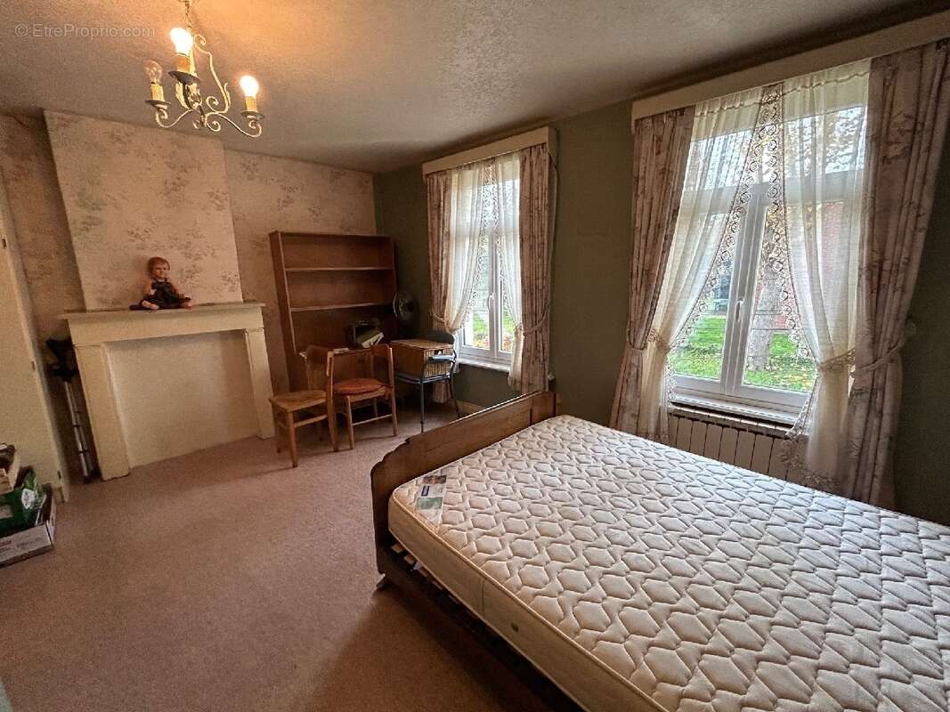 Maison à BRUAY-LA-BUISSIERE