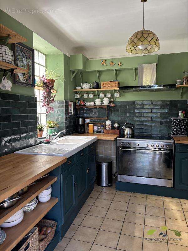 Maison 132 m² à Treignac  - photo 9
