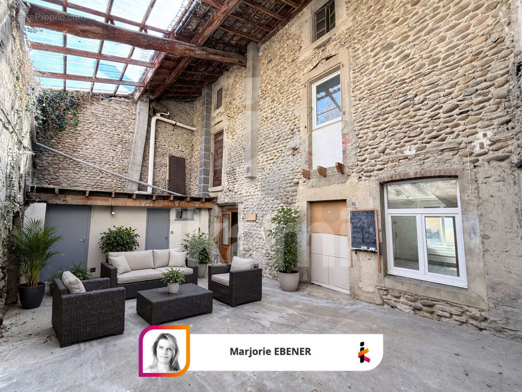 Maison à CHATEAUNEUF-DE-GALAURE