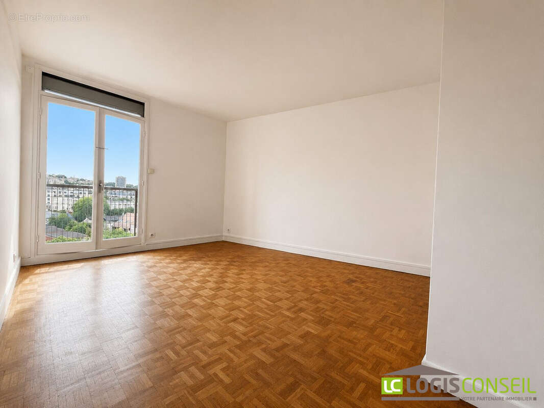 Appartement à CHATILLON