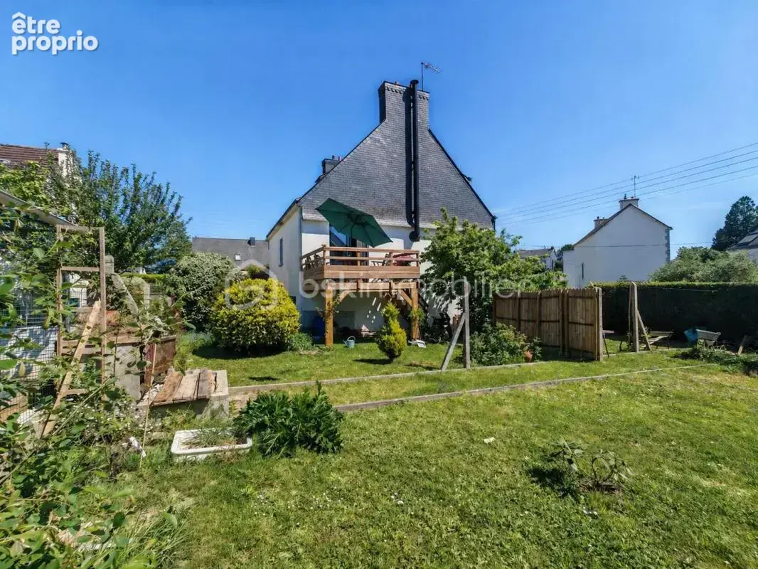 Maison familiale de 111 m² avec 3 chambres - Terrasse, jardin et sous-sol complet - photo 13