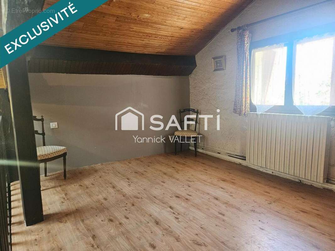 Maison 98 m² à Saint-Aquilin  - photo 6
