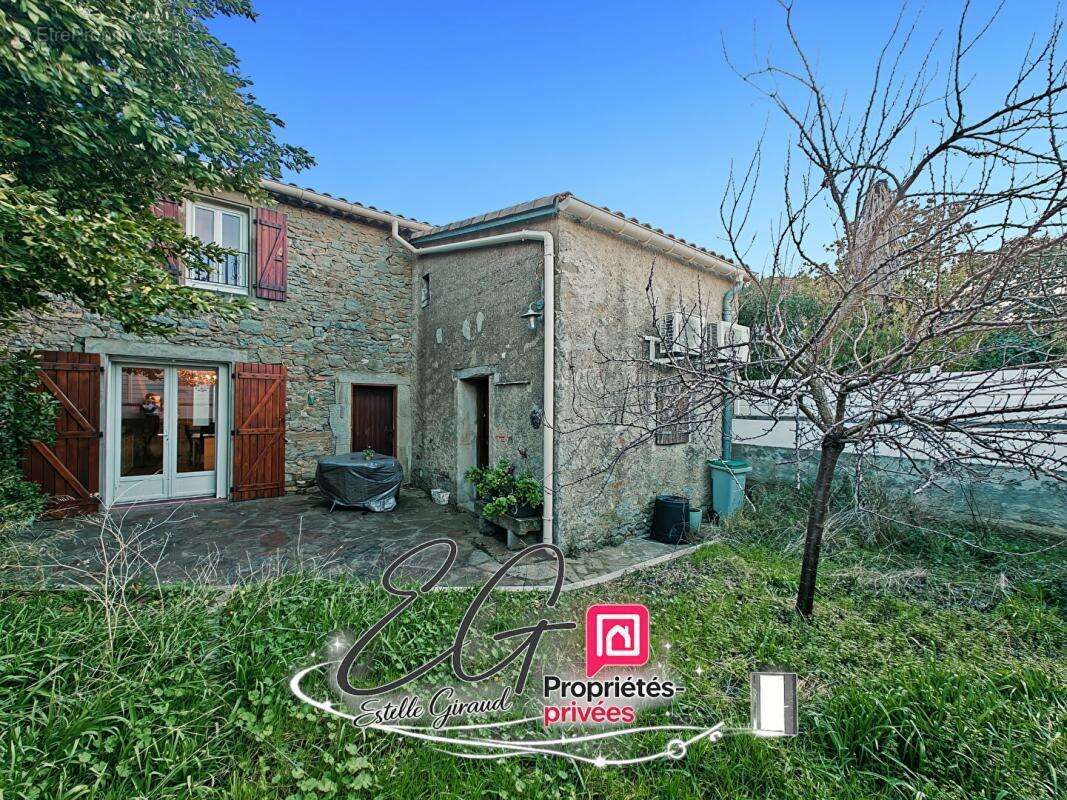 Maison bourgeoise rénovée, Coeur du village de Villegly - photo 12