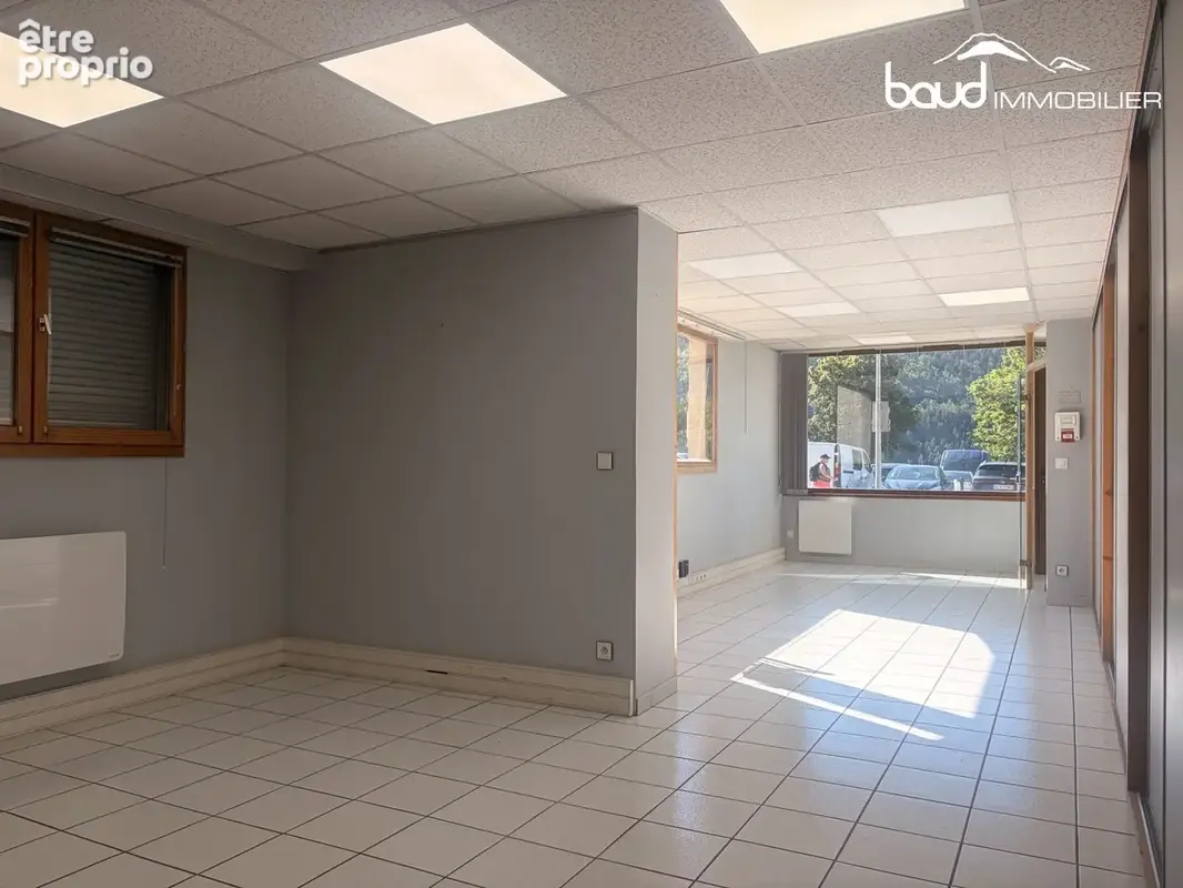 Commerce 130 m² à vendre à Villard-De-Lans (38250) - photo 2