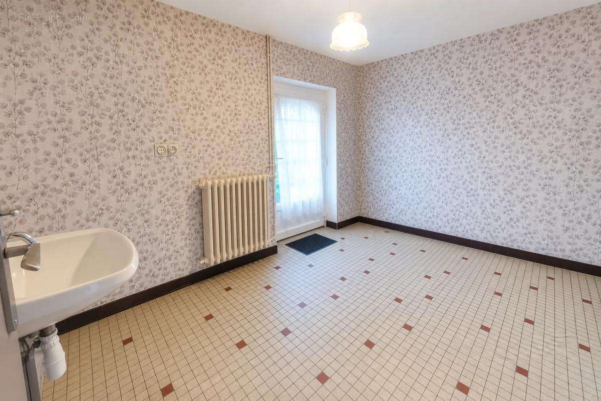 Maison à PLEYBER-CHRIST
