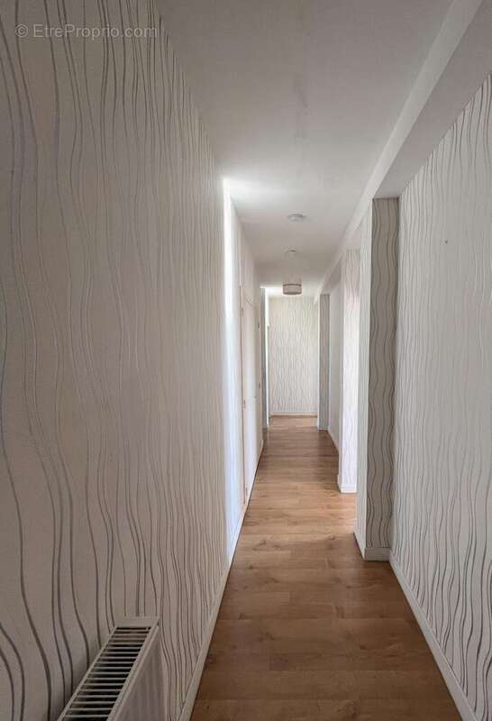 Appartement 128 m² à Lannemezan  - photo 7
