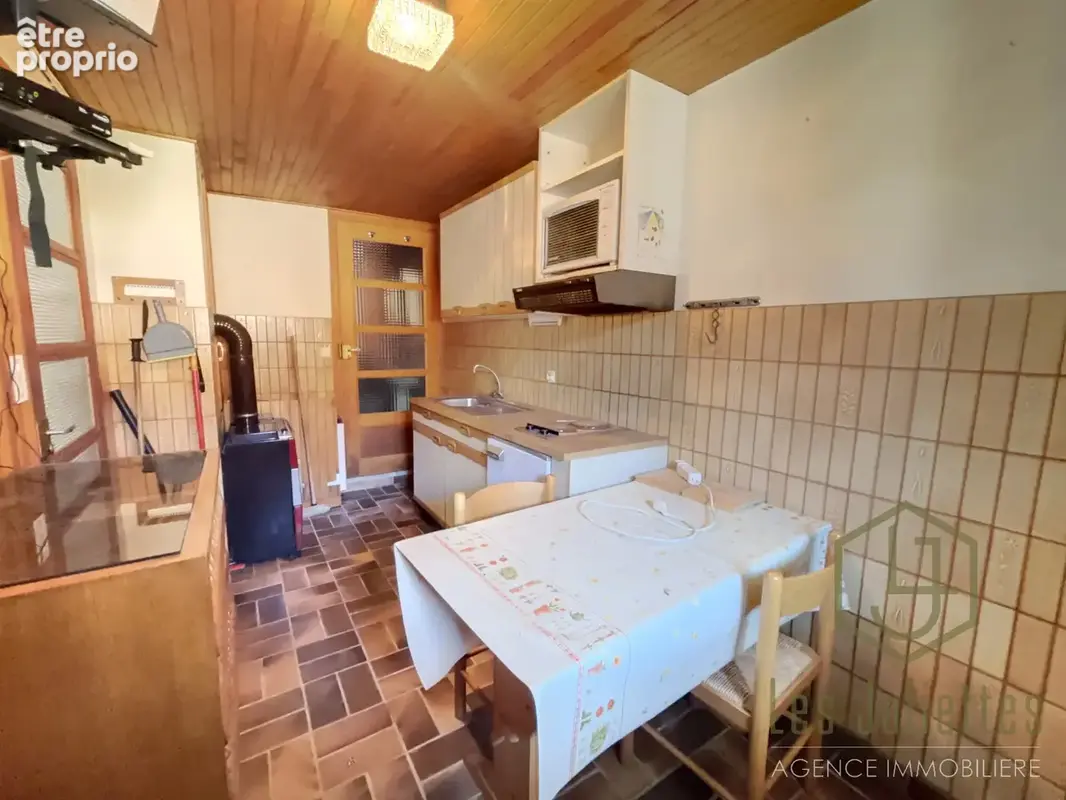 À rénover   maison à potentiel exceptionnel dans un cadre calme à saint-jean-d'aulps - photo 7