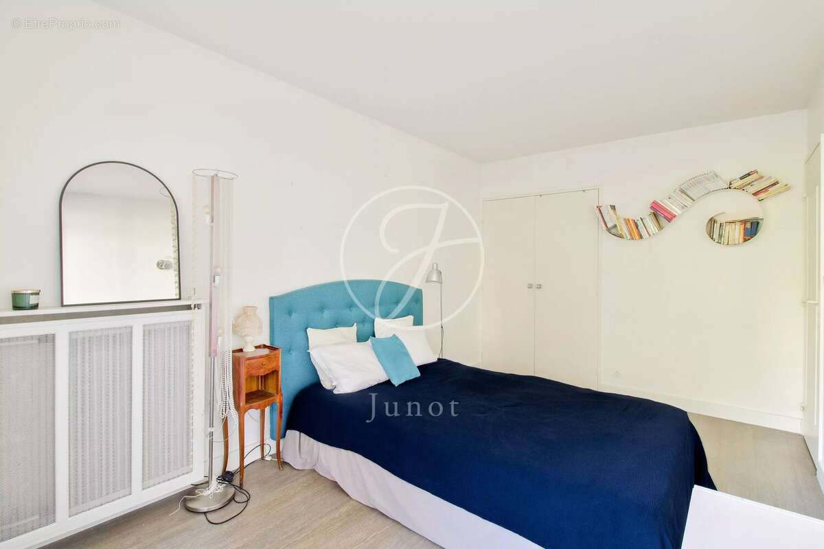 Appartement à LE MESNIL-LE-ROI