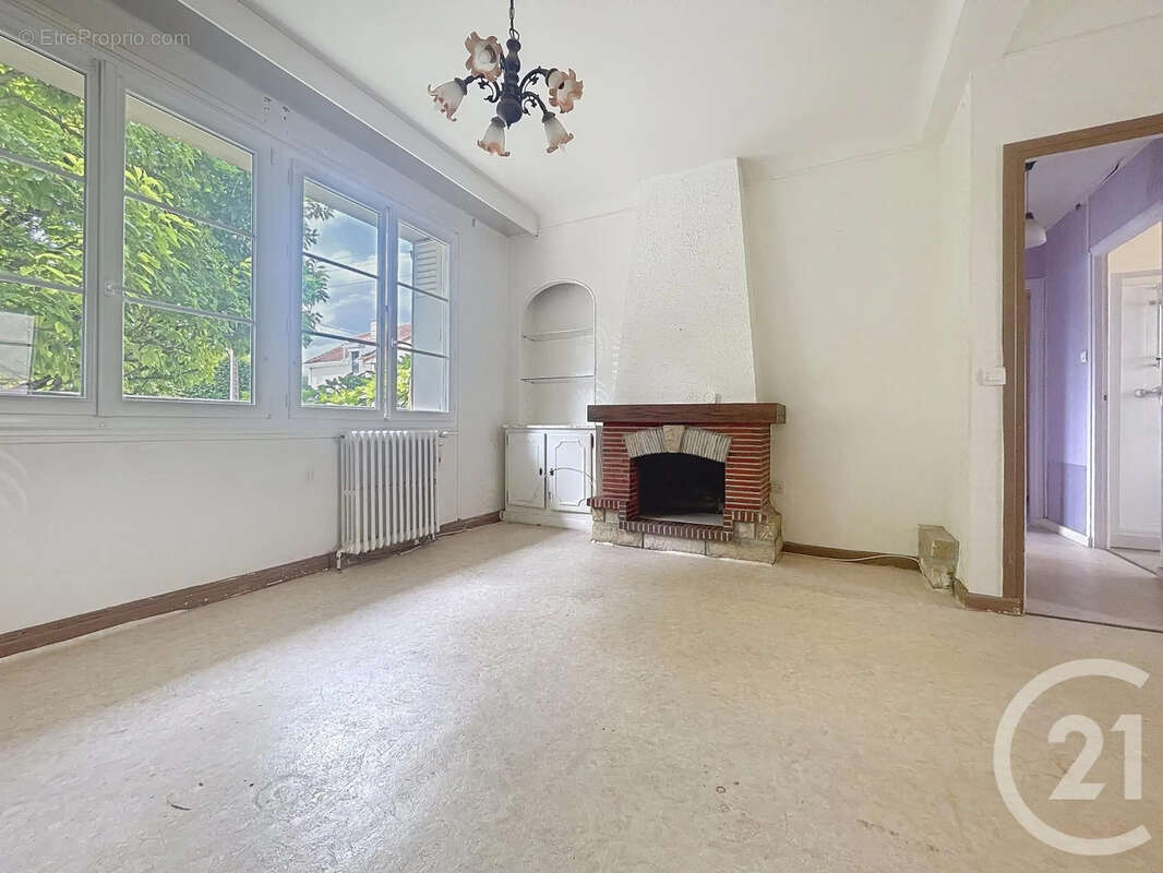 Appartement à MONTEREAU-FAULT-YONNE