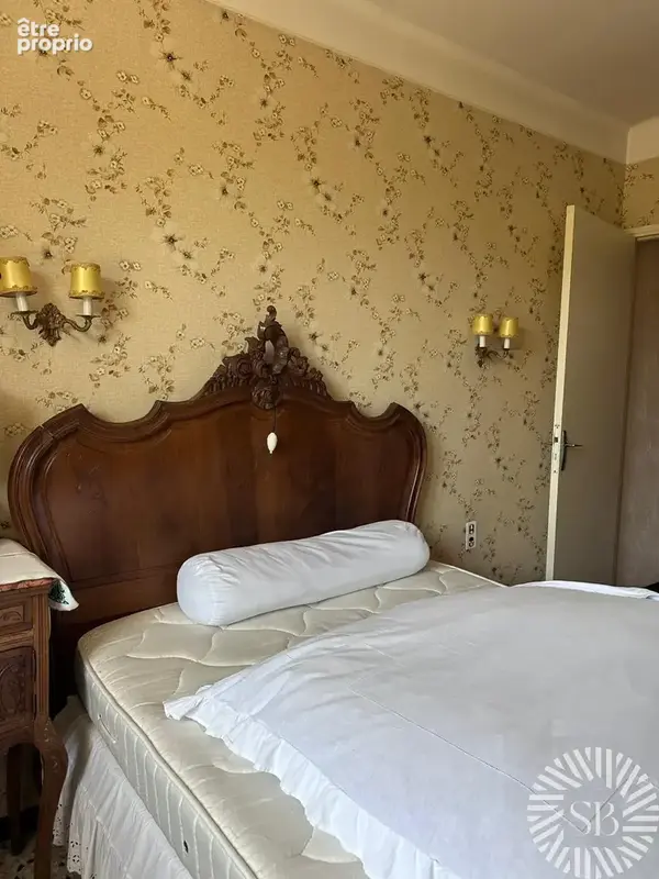 Noves -VENTE AVEC RÉSERVE DU DROIT D’USAGE ET D’HABITATION (la maison reste occupée par la propriétaire) - photo 6