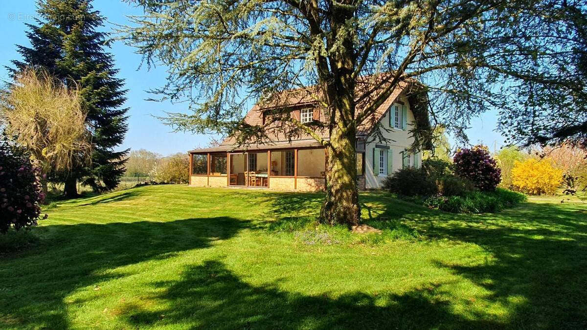 Photo 1 - Maison à PONT-L&#039;EVEQUE