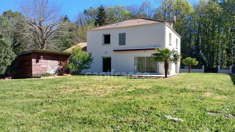 Maison à LA CHEVROLIERE