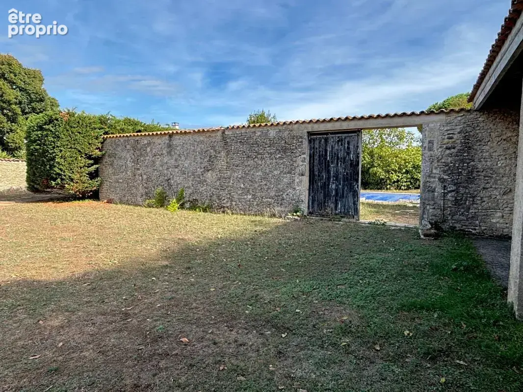 Demeure de charme du XIXᵉ siècle avec dépendances et chais – Île d’Oléron - photo 4