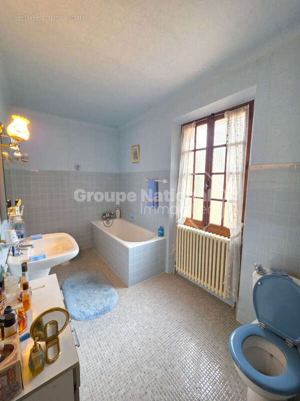 Maison à GREOUX-LES-BAINS